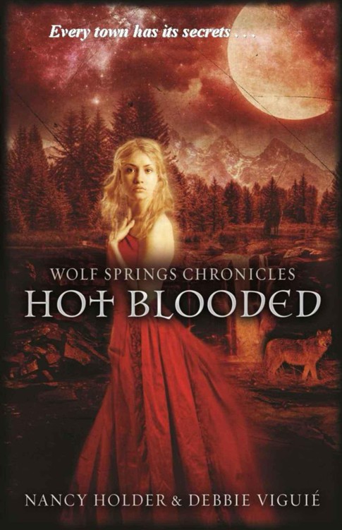 Hot Blooded (Wolf Springs Chronicles #2)